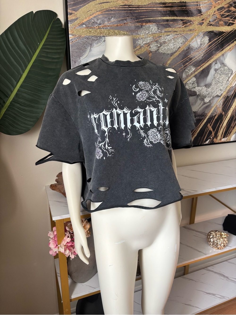 SHEIN Black Distressed Graphic Crop Tee